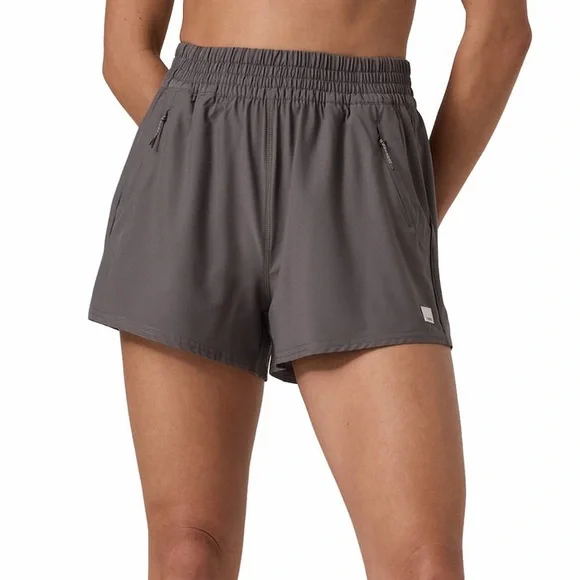 NWT Vuori Women's Dash Short 2.0 in Chia M - Picture 4 of 8
